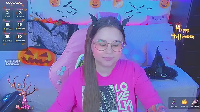 Snapshot of Lolisuccub chatting on 10/27/25, 05:36 Lolisuccub online show from 10/27/25, 05:36