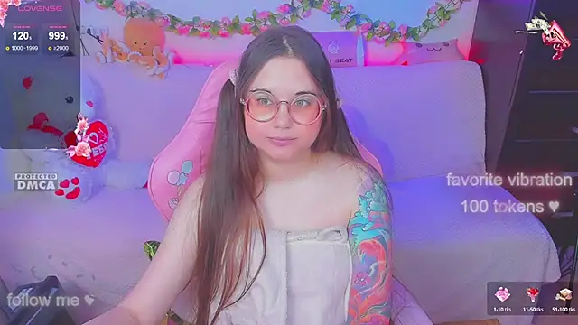 Snapshot of Lolisuccub chatting on 09/14/25, 05:46 Lolisuccub online show from 09/14/25, 05:46