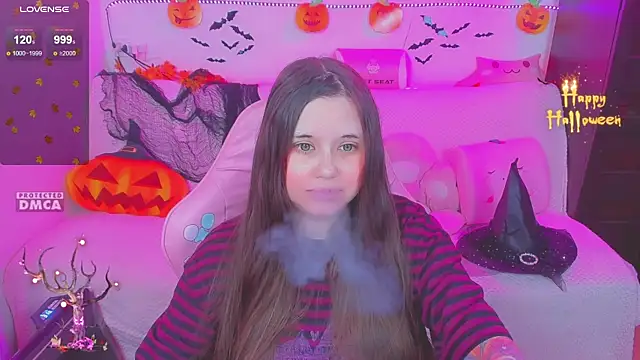 Snapshot of Lolisuccub chatting on 11/06/25, 06:01 Lolisuccub online show from 11/06/25, 06:01