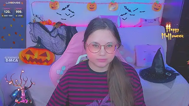 Snapshot of Lolisuccub chatting on 11/05/25, 06:00 Lolisuccub online show from 11/05/25, 06:00