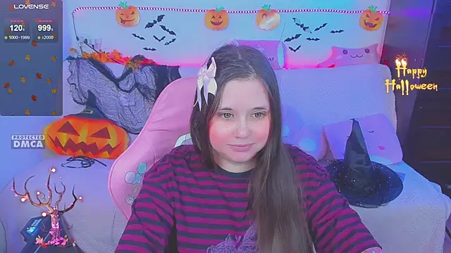 Snapshot of Lolisuccub chatting on 11/04/25, 06:44 Lolisuccub online show from 11/04/25, 06:44