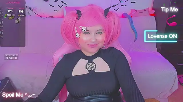 Snapshot of Lolisuccub chatting on 12/17/25, 05:40 Lolisuccub online show from 12/17/25, 05:40