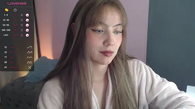 sweetrafaella online show from 10/17/25, 03:54