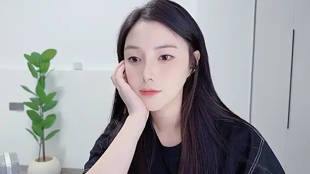 HaagenDazs  online show from 10/02/25, 01:03