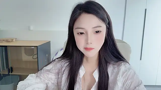 Snapshot of HaagenDazs_ chatting on 06/24/26, 03:27 HaagenDazs online show from 06/24/26, 03:27