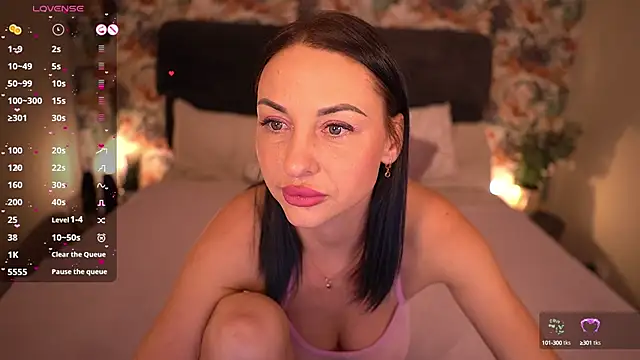 KristiiMax online show from 09/19/25, 04:22