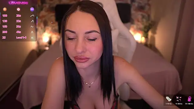 KristiiMax online show from 12/02/25, 09:11