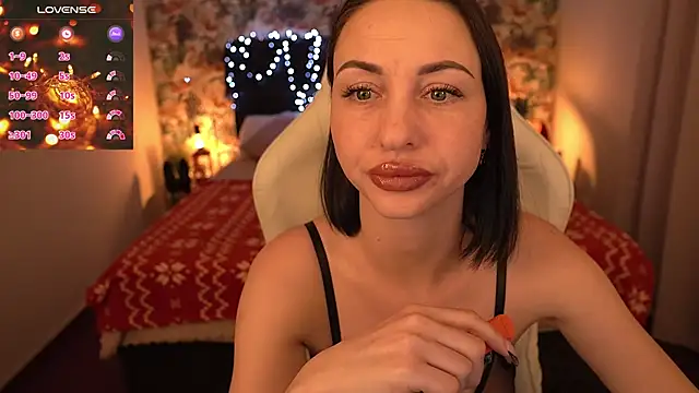 KristiiMax online show from 12/28/24, 05:23