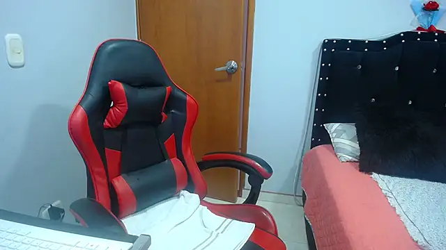 Ursulawhite69 online show from 02/18/26, 04:47