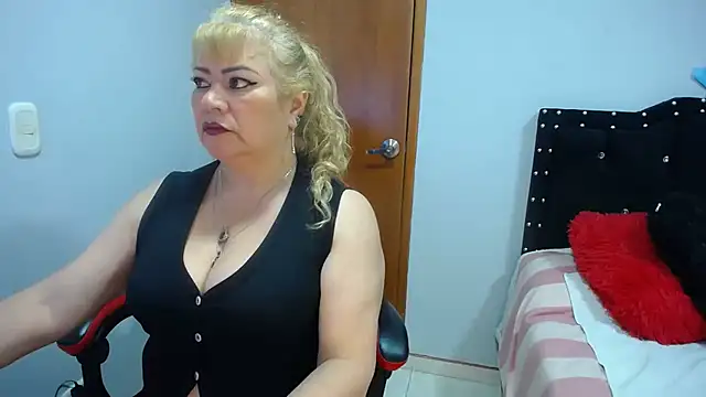 Ursulawhite69 online show from 03/06/26, 12:49