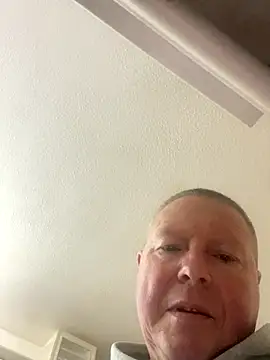 Snapshot of boilinghot123 chatting on 10/26/25, 05:52 boilinghot123 online show from 10/26/25, 05:52