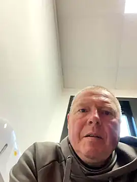 Snapshot of boilinghot123 chatting on 10/12/25, 07:32 boilinghot123 online show from 10/12/25, 07:32