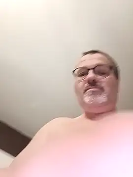 mike9473 online show from 04/22/26, 05:03