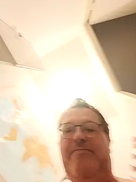 mike9473 online show from 04/04/26, 07:59