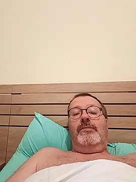 mike9473 online show from 11/11/25, 08:58