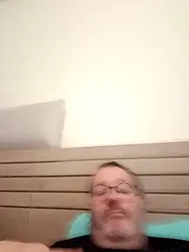 mike9473 online show from 11/02/25, 04:01