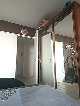 mike9473 online show from 11/04/25, 08:51