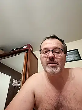 mike9473 online show from 12/04/25, 06:34