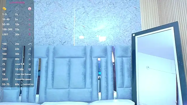 Snapshot of veronicaroose_ chatting on 06/01/26, 12:38 veronicaroose online show from 06/01/26, 12:38