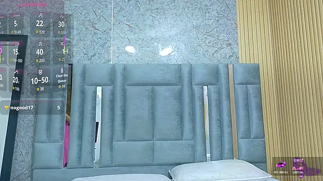 Snapshot of veronicaroose_ chatting on 05/11/26, 12:50 veronicaroose online show from 05/11/26, 12:50