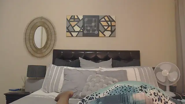 Creamyass22 online show from 02/06/25, 04:03