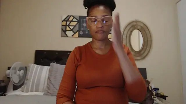 Creamyass22 online show from 02/23/26, 04:40