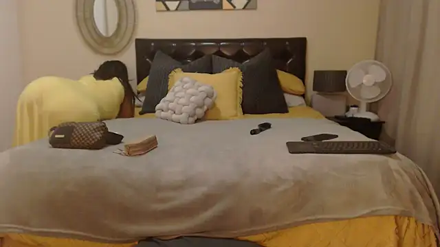 Creamyass22 online show from 01/07/25, 07:28