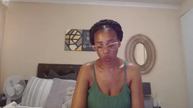 Creamyass22 online show from 02/19/26, 04:04