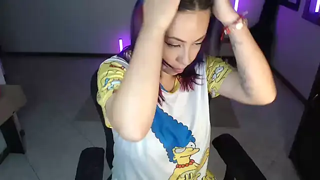 charlottezoe15 online show from 04/05/26, 08:21