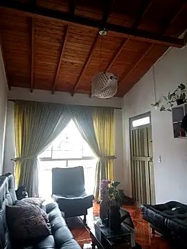 LunaZambrano online show from 04/13/26, 04:00