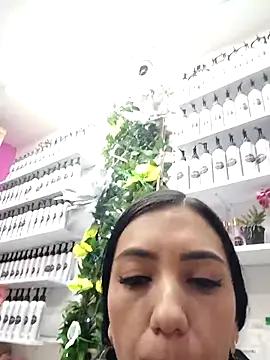 LunaZambrano online show from 03/06/25, 11:31