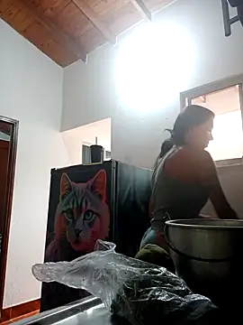 LunaZambrano online show from 11/20/25, 02:07