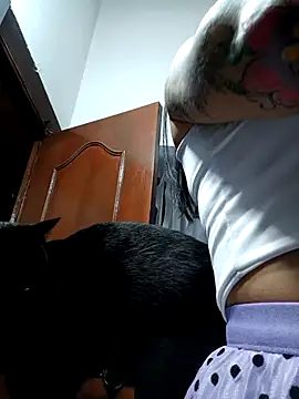 LunaZambrano online show from 11/21/25, 02:32