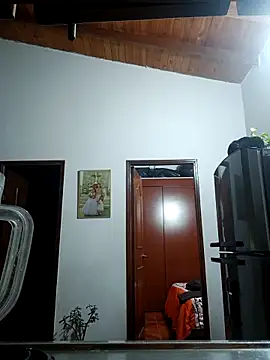 LunaZambrano online show from 04/03/26, 10:27