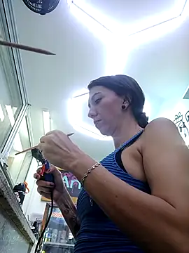 LunaZambrano online show from 04/21/26, 04:24
