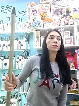 LunaZambrano online show from 09/30/25, 07:53