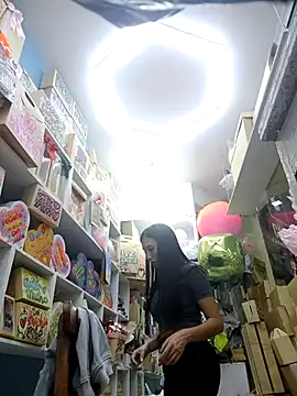 LunaZambrano online show from 11/11/25, 07:08