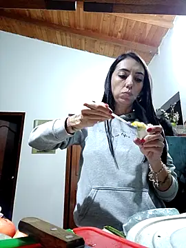 LunaZambrano online show from 01/14/26, 01:42