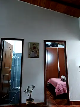 LunaZambrano online show from 02/11/26, 01:33