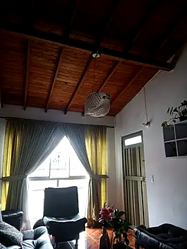 LunaZambrano online show from 04/04/26, 02:01