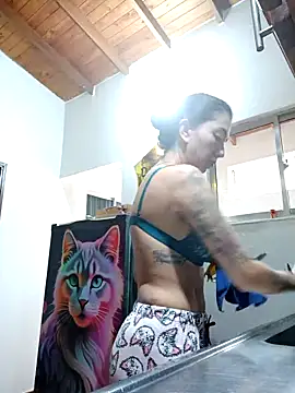 LunaZambrano online show from 10/08/25, 05:02