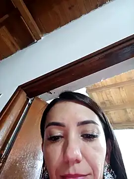 LunaZambrano online show from 12/17/25, 04:17