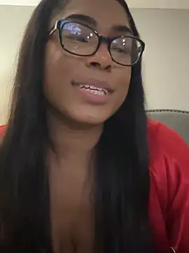 Snapshot of CandyLuxxxx chatting on 02/01/25, 01:20 CandyLuxxxx online show from 02/01/25, 01:20