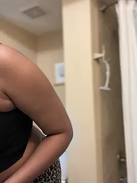 CandyLuxxxx online show from 07/18/26, 03:48