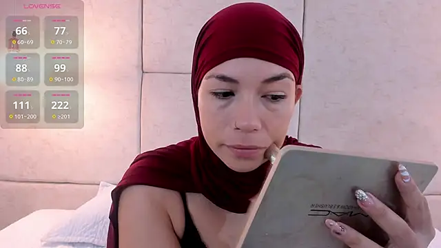 aisha vs online show from 12/20/25, 01:47