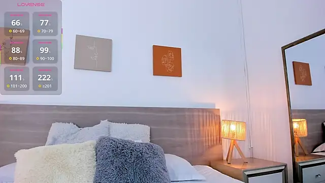 aisha vs online show from 10/29/25, 01:21