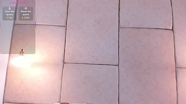 aisha vs online show from 11/19/25, 12:49