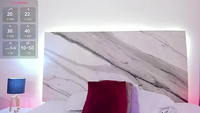 aisha vs online show from 03/25/26, 12:37