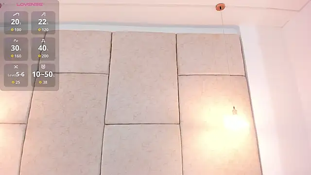 aisha vs online show from 03/13/26, 12:43