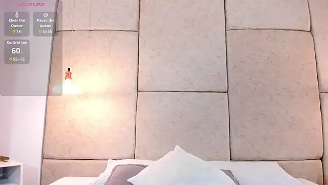 aisha vs online show from 02/27/26, 12:05